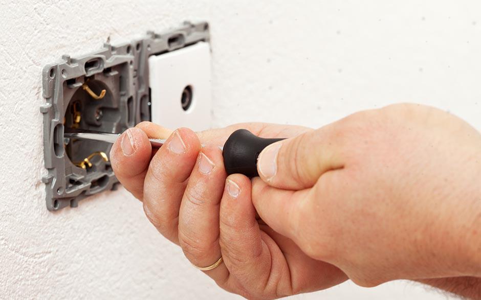 travail électricien Pontoise